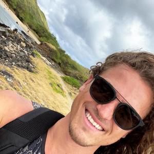 Meet your Posher, Eric